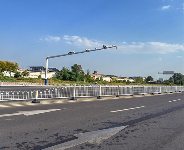 道路交通隔离护栏