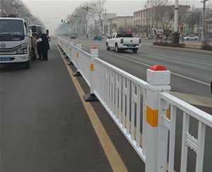 道路交通隔离护栏